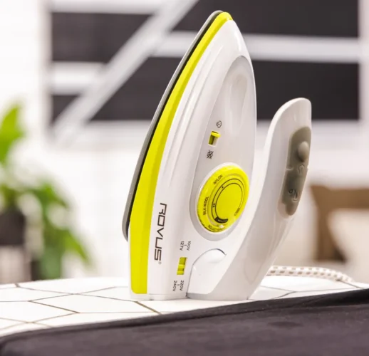 Rovus travel steam iron